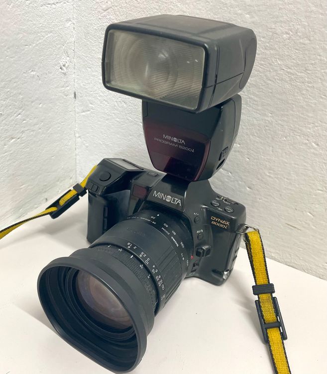 Minolta Fotocamera: Minolta Dynax 8000i Spiegelreflex Kamera/mit Blitz – Usato da Niederdorf venduto da LeptonAG