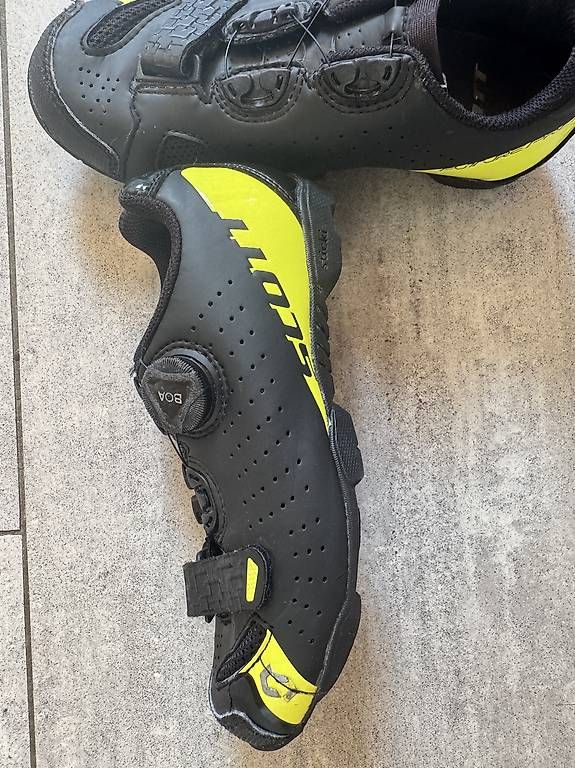 Scarpe da uomo: Bike Schuh – Usato da Appenzell Steinegg venduto da pba_z8py