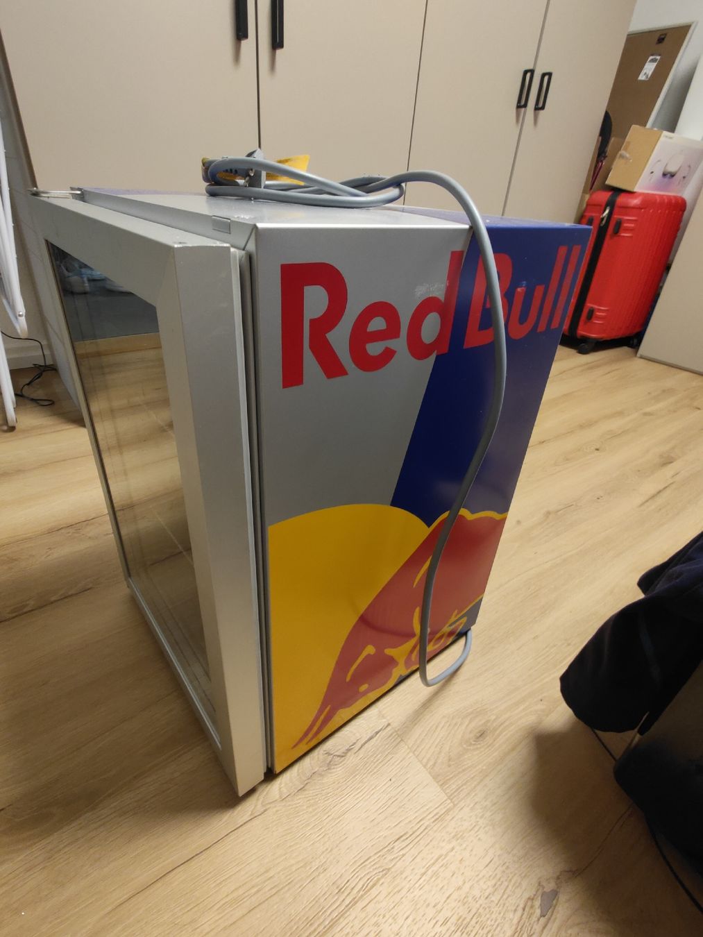 Red Bull Frigoriferi: Redbull Kühlschrank – Usato da Olten venduto da ilj_kq2y