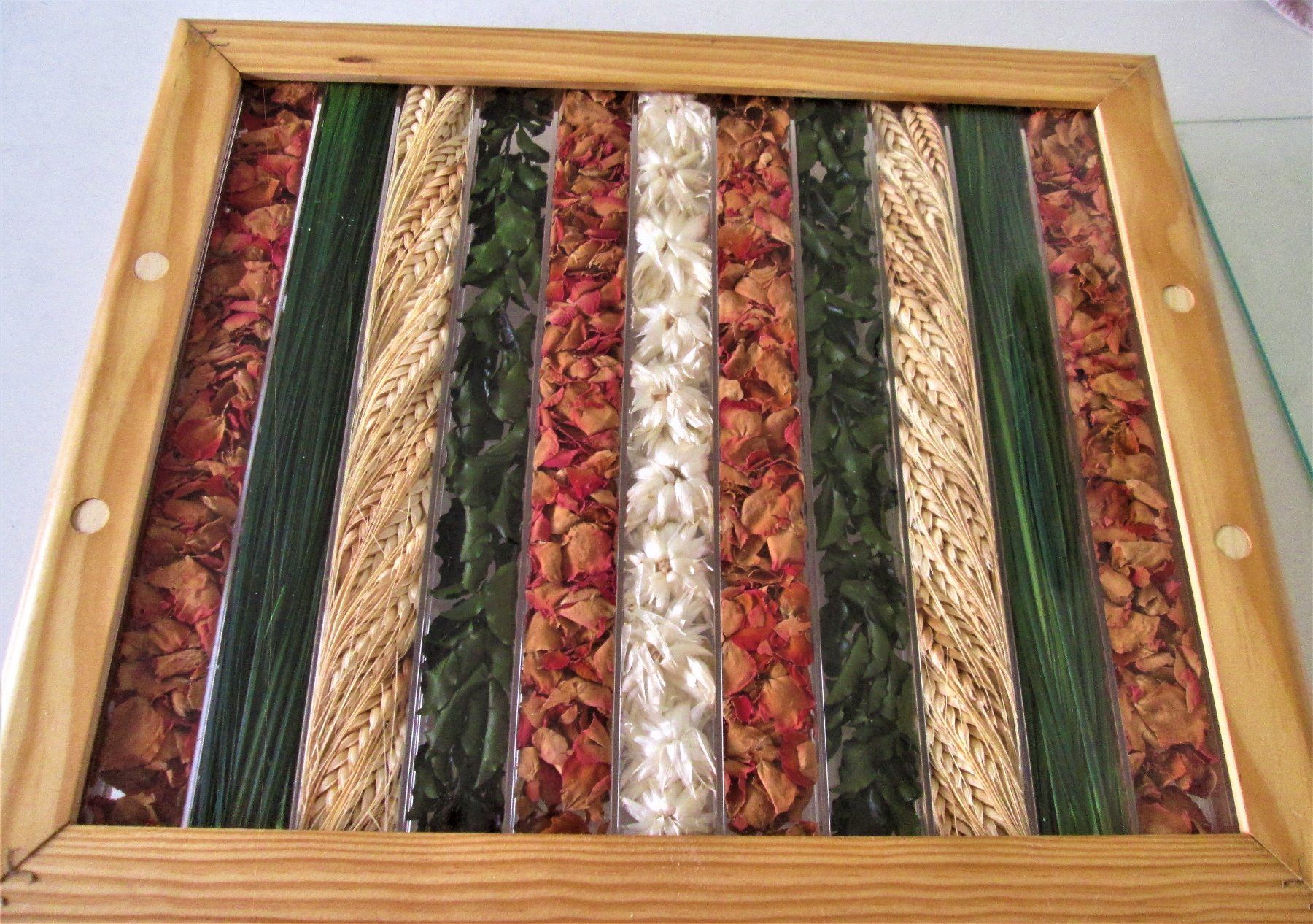Piatti di portata: Tablett Joly Marion aus Holz und Plexiglas – Usato da Sementina venduto da babucia 2