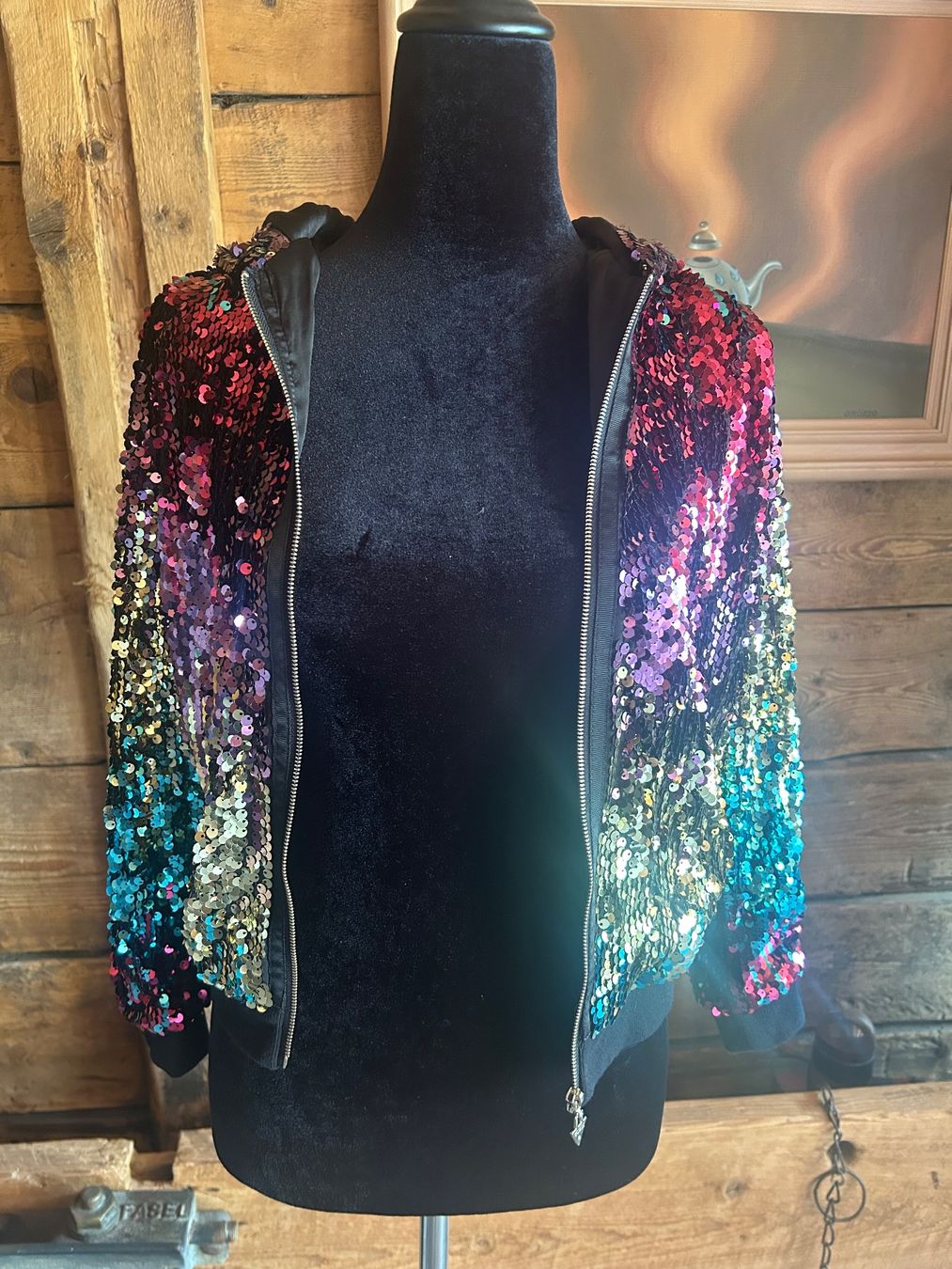 Guess Giacche & Cappotti: Guess bombers à sequins – Usato da Val-d'Illiez venduto da Dombou