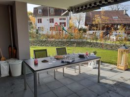 Gartentisch massiv mit Steinplatte