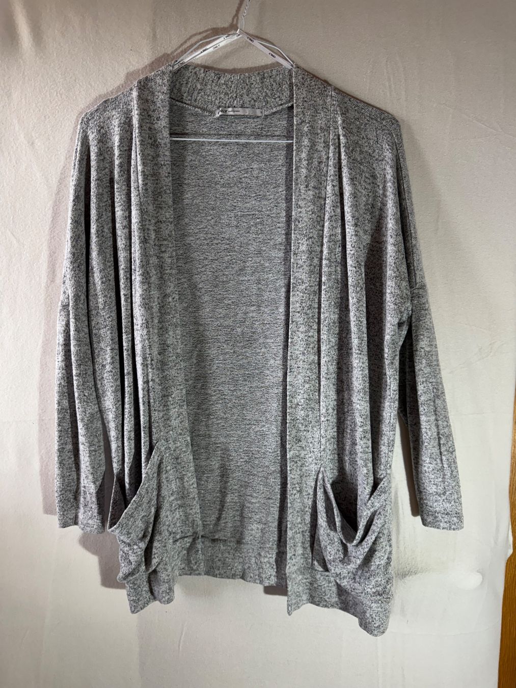 Only Jacken: Strickjacke, Cardigan von Only Gr. S – Gebraucht aus Grosswangen von second_hand_dress