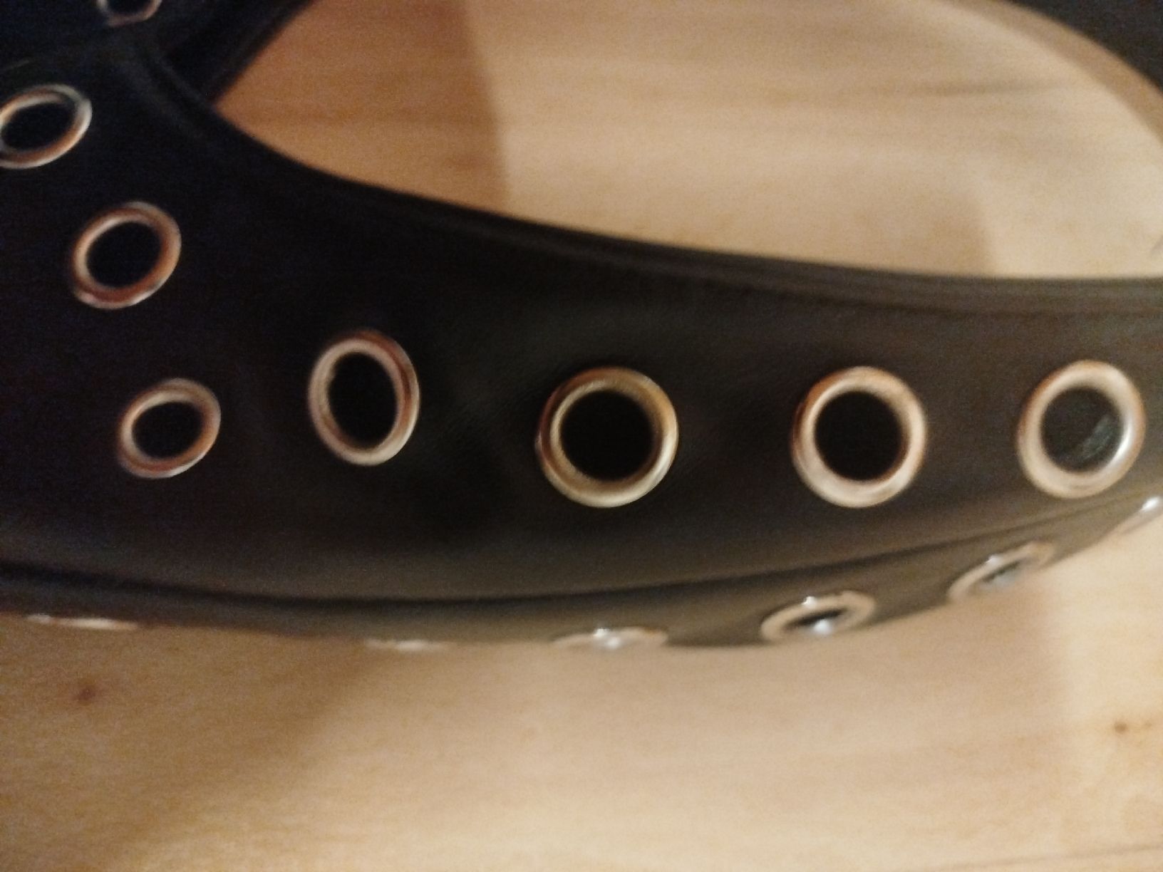 Borse da donna: Handtasche mit Löcher – Usato da Spreitenbach venduto da captaincrunch 2