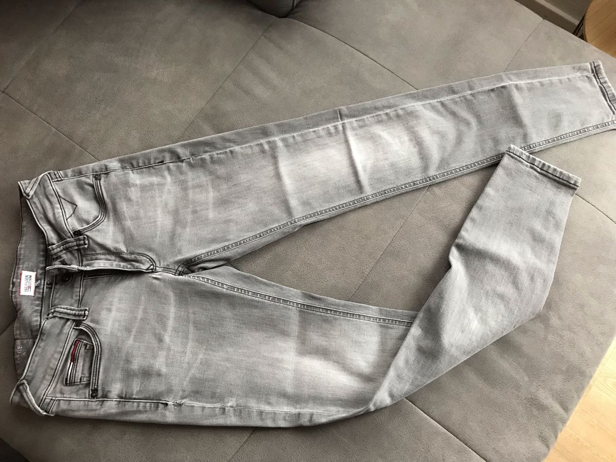 Tommy Hilfiger Jeans: Hilfiger Denim Jeans – Usato da Niederuzwil venduto da nic_qjk5
