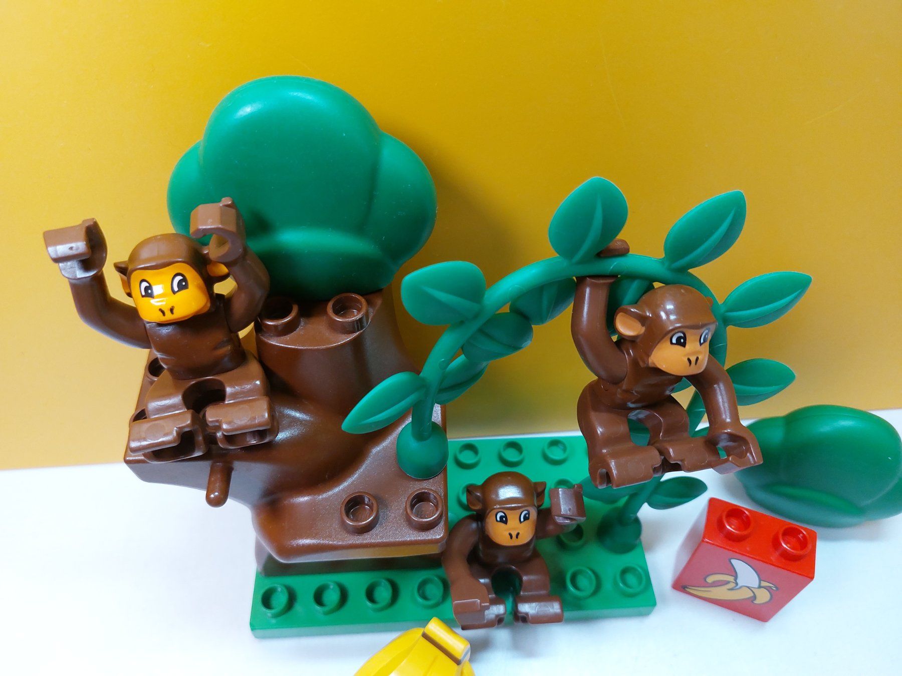 Lego Kit di costruzioni: LEGO Duplo 3 Affen - Affe / Affenbaum – Usato da St.Gallen venduto da TinasBauundSpiel 2