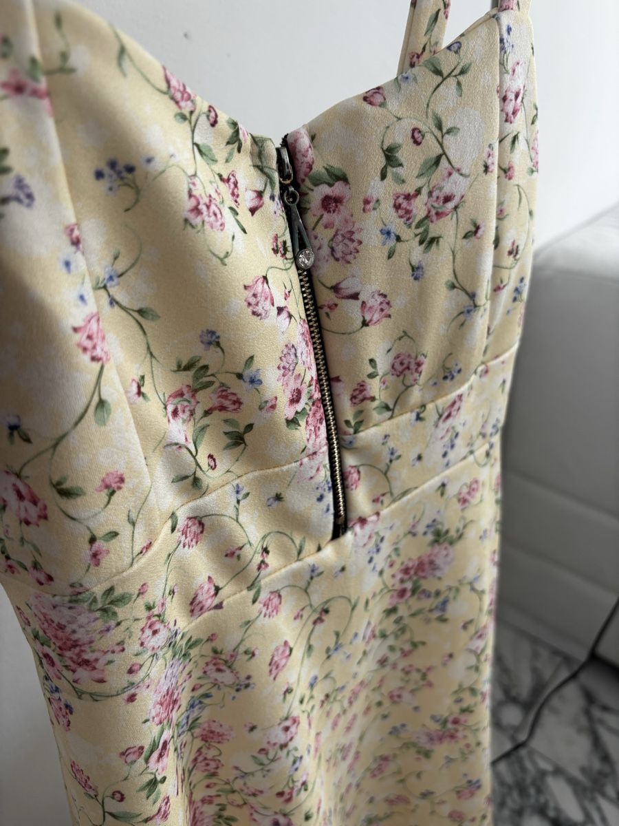 Kleider: Kleid gelb mit Blumen  – Gebraucht aus Sulzbach von dfrey25 1