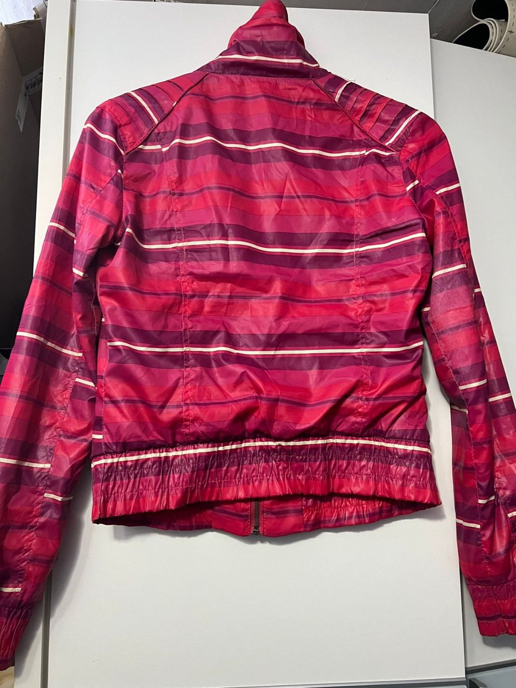 Giacche: Damen Jacke mehrfarbig – Usato da Lupfig venduto da Pluribus 3
