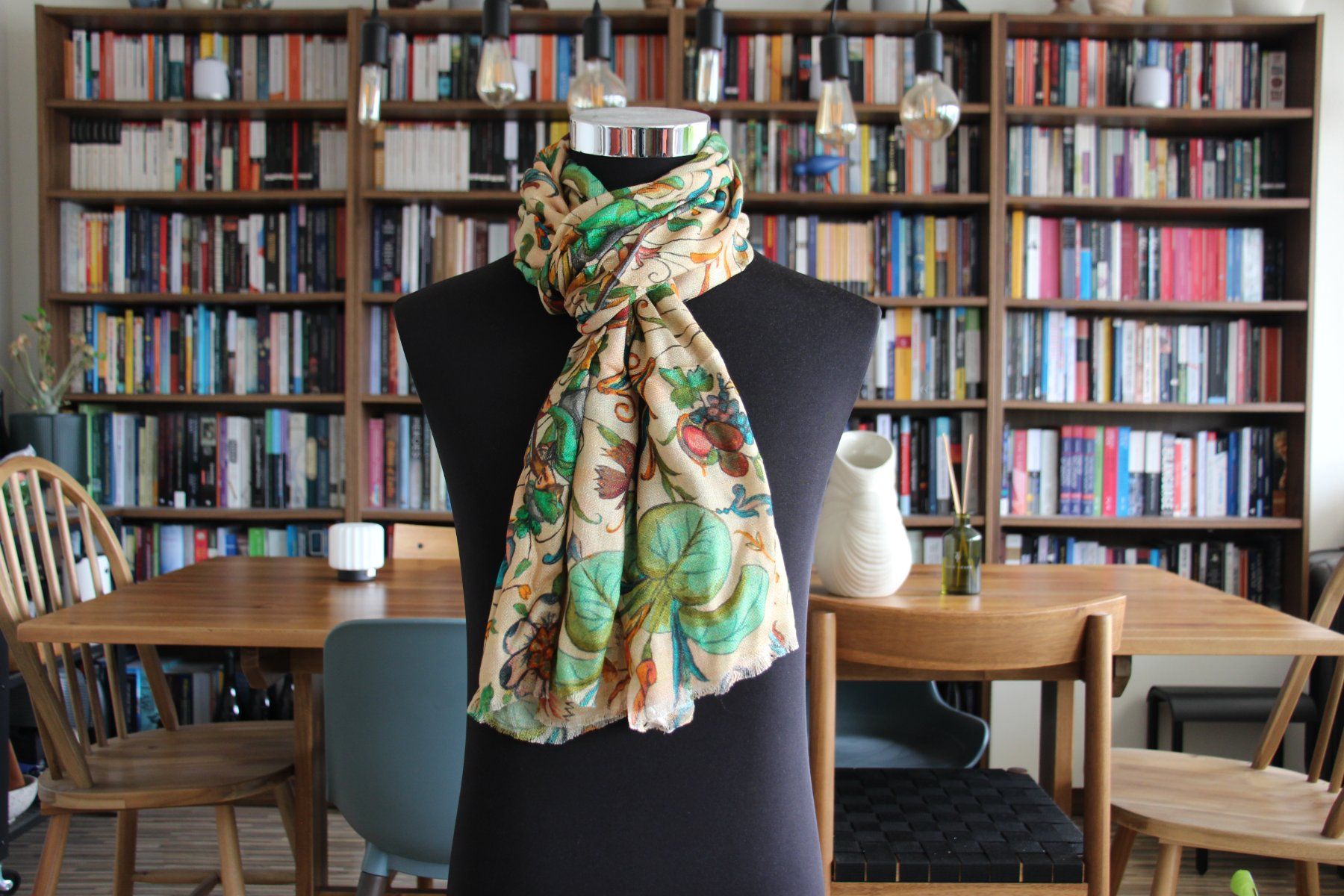 Foulards, Tücher & Schals: **NEU** Schal aus Modal – Neu und originalverpackt aus Luzern von jul_bn7b 8
