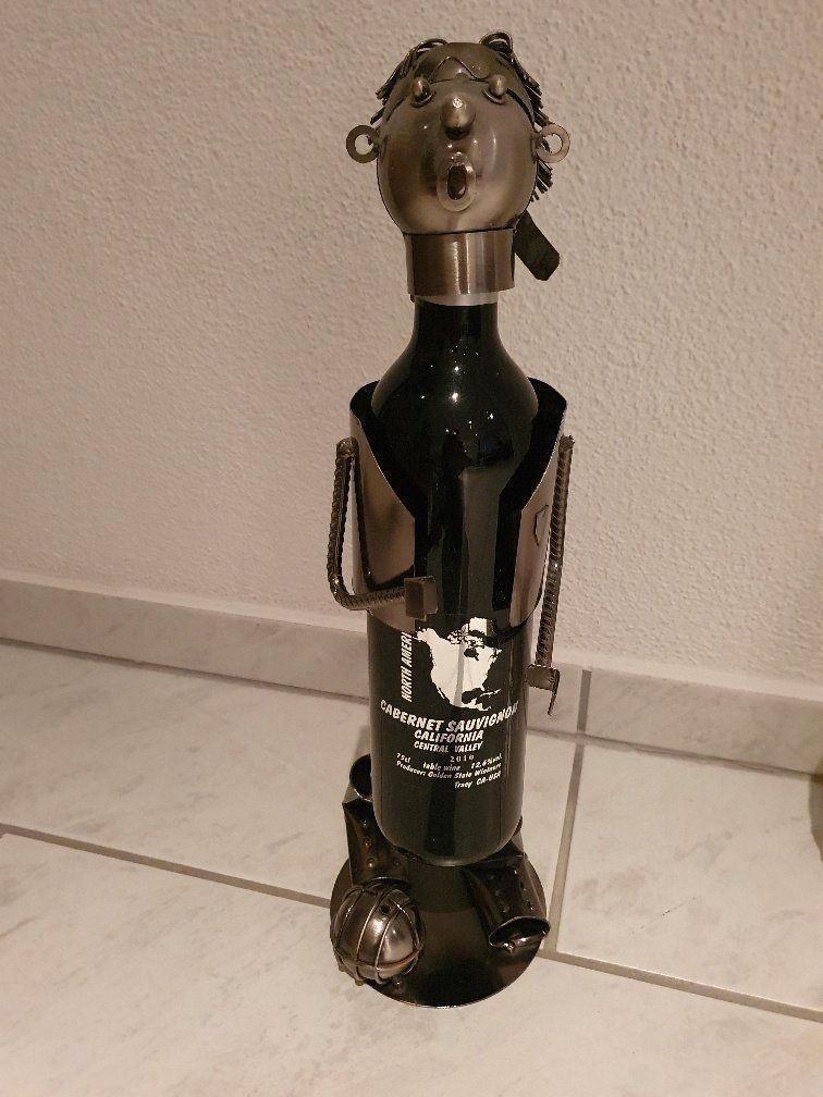 Statuette: Fussballer Weinflaschenhalter – Usato da Buttisholz venduto da sico20