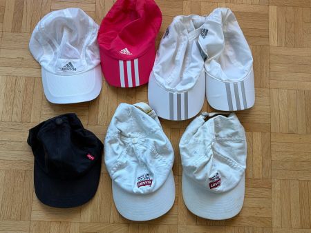 7 Caps – Adidas & Levi's