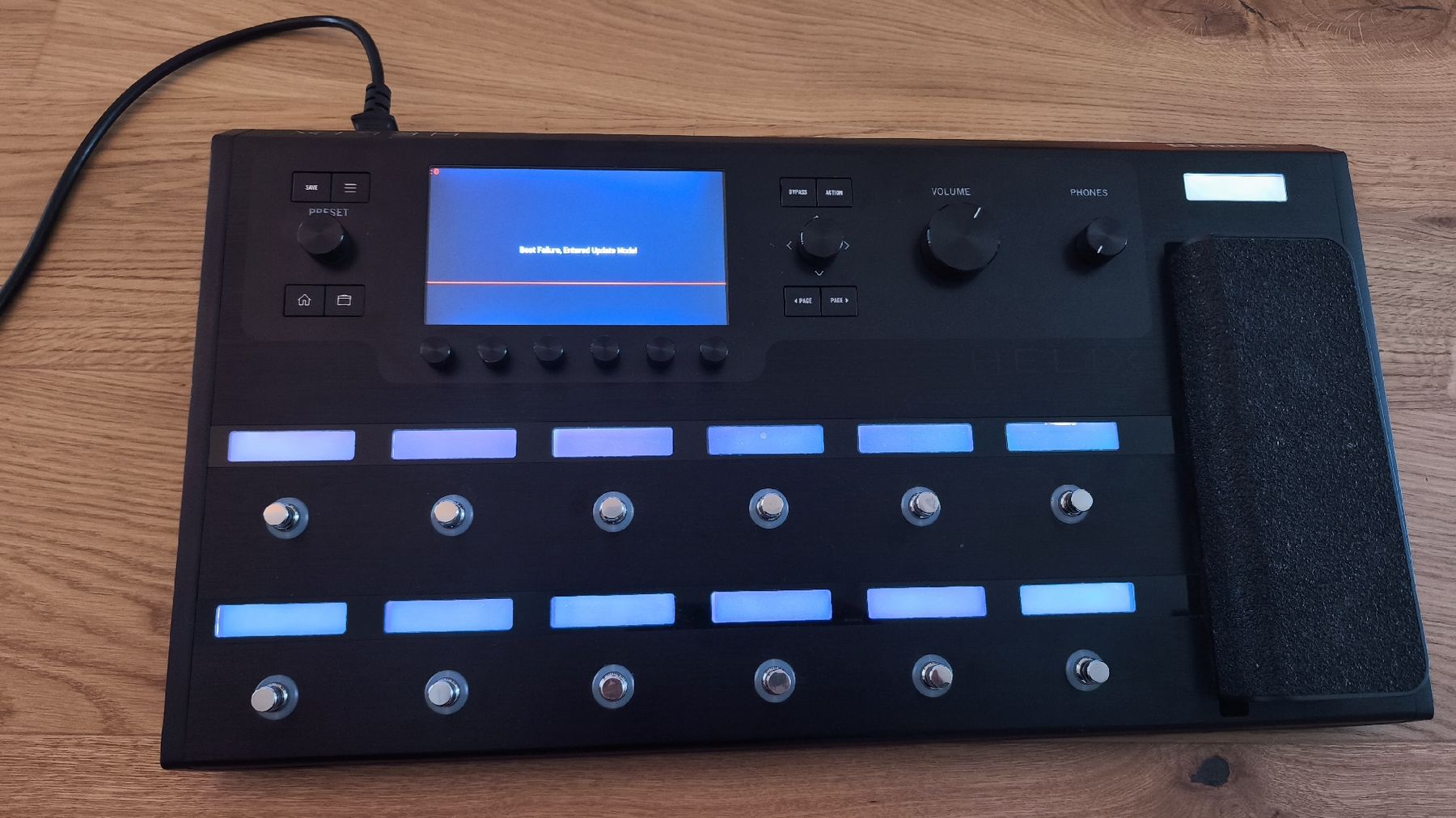 Line 6 Strumenti musicali: Line6 Helix Floor DEFEKT – Difettoso da Chur venduto da MrConverse 3