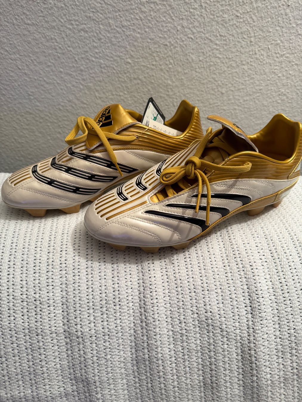 Adidas Schuhe für Jungen: Fussballschuhe Adidas – Gebraucht aus Zürich von Cibin 3