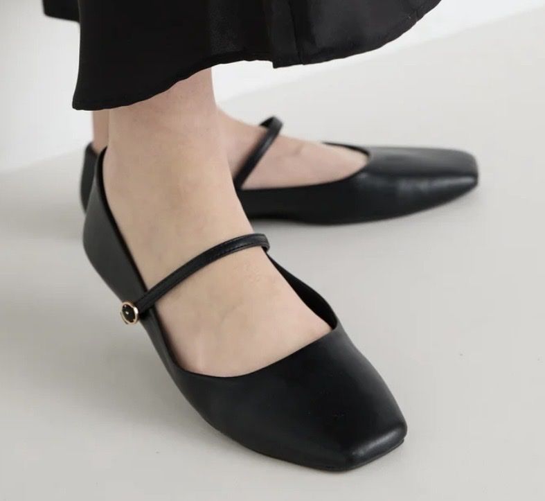 Stradivarius Scarpe da donna: Ballerinas schwarz Grösse 39 – Usato da Sursee venduto da kni_qmh2