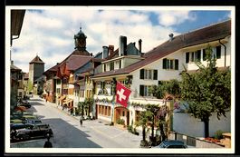 AK Murten, Hotel Weißes Kreuz und Terrasse, Flagge der Schwe