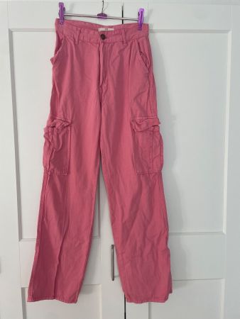 Pinke Cargo Hose von Stradivarius, Grösse 36, Top Zustand!