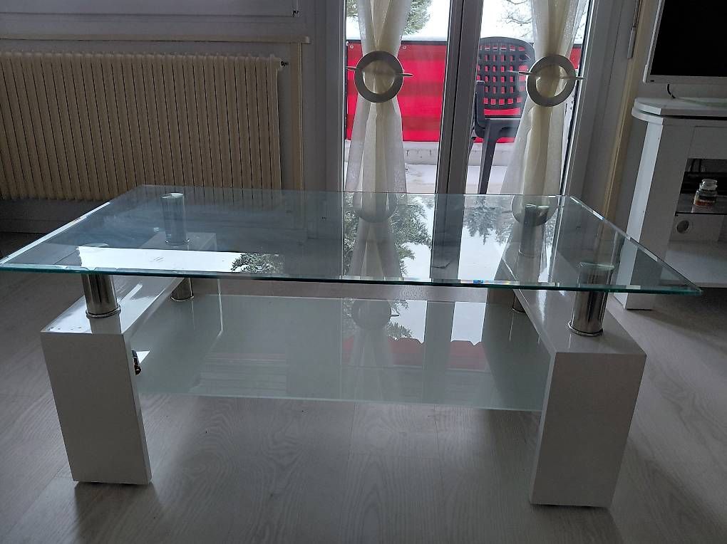 Tavoli: A vendre table basse en verre  – Usato da Pully venduto da mbi_j6tk 1