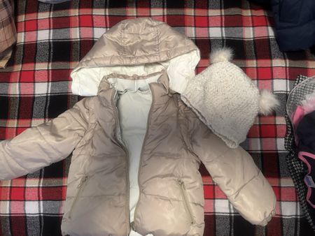 Winterjacke, Beneton Beige, Gr.2 Jahre, Top Zustand!
