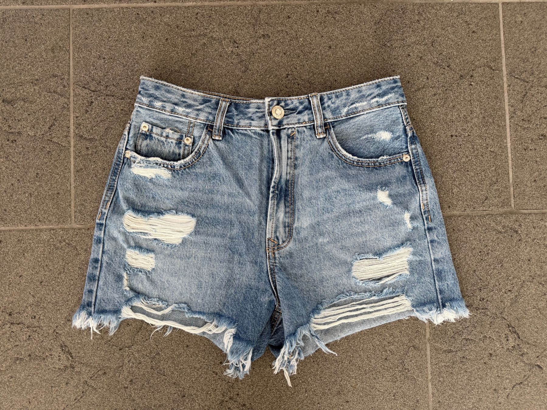Pull&Bear Hosen: Jeans Shorts Grösse 36 – Neu (gemäss Beschreibung) aus Rupperswil von Nila_7