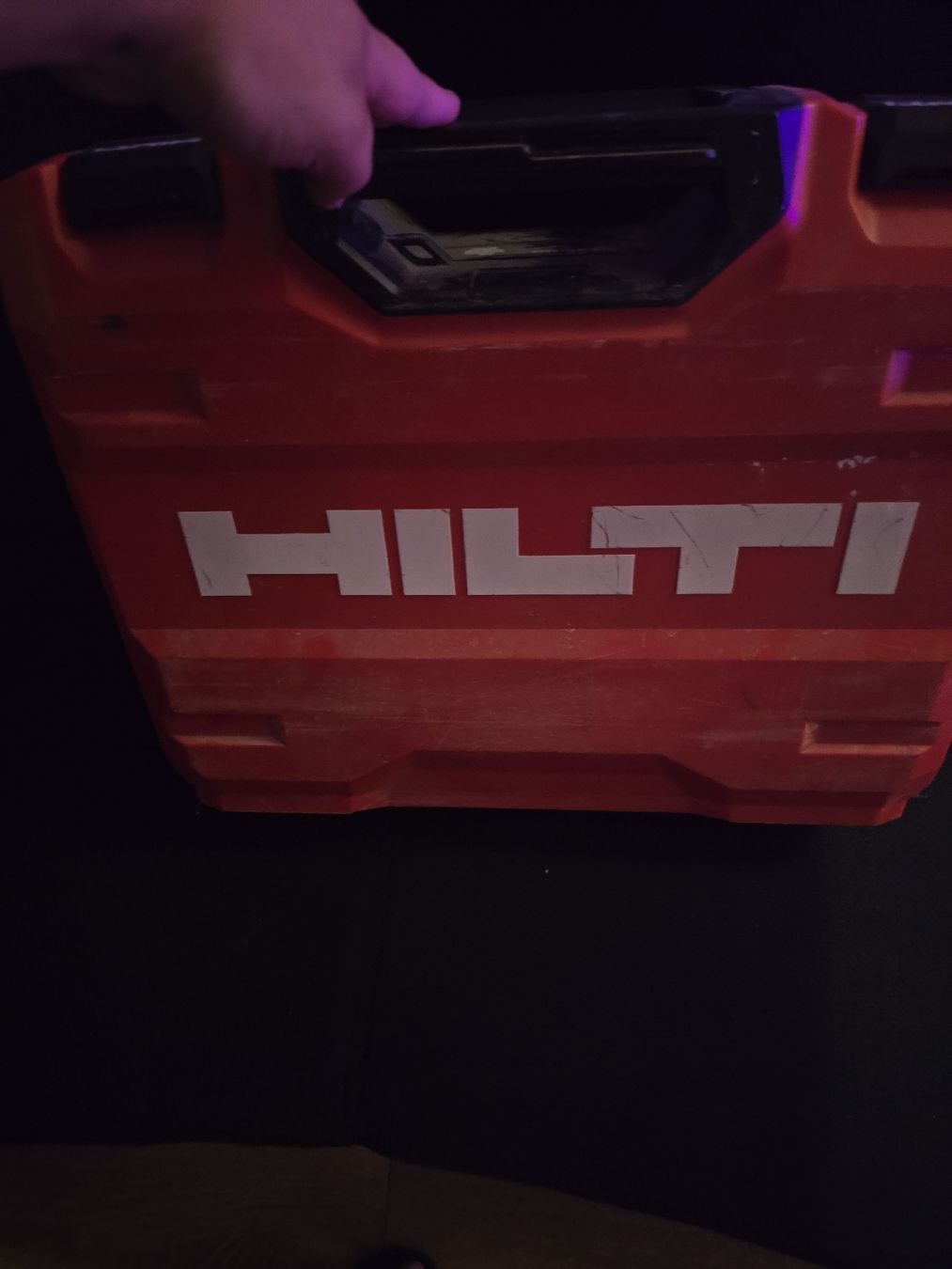 Hilti Mesurer: Hiltilaser – D'occasion à Welschenrohr par Nuwolina