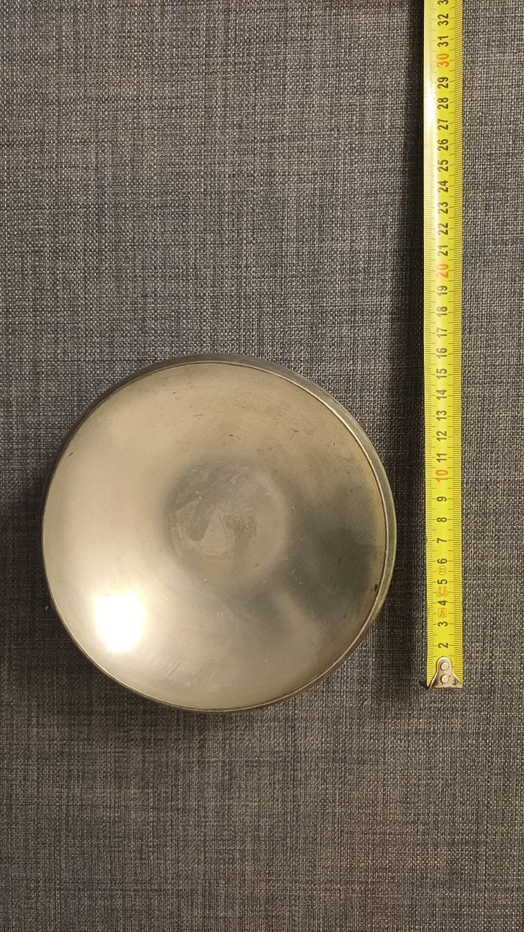 Set di piatti: Zinn Schale – Usato da Oberneunforn venduto da Bumbam 1