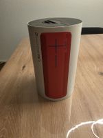 Bluetooth Lautsprecher UE BOOM 2 rot mit Zubehör