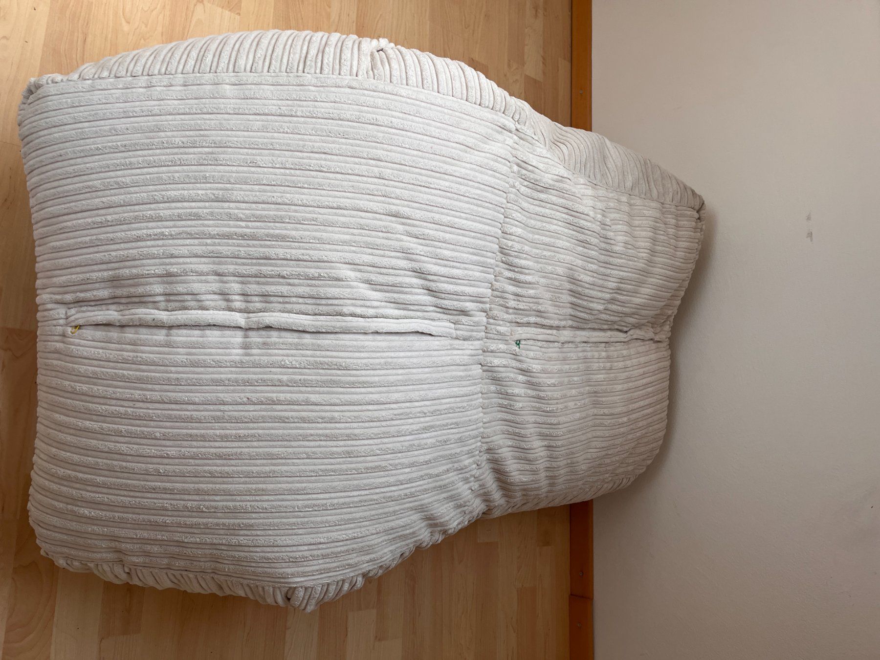 Lounge Pug Fauteuils: Lounge Pug Sitzsack Cord beige, gebraucht – D'occasion à Jona par Humpimumpi 5
