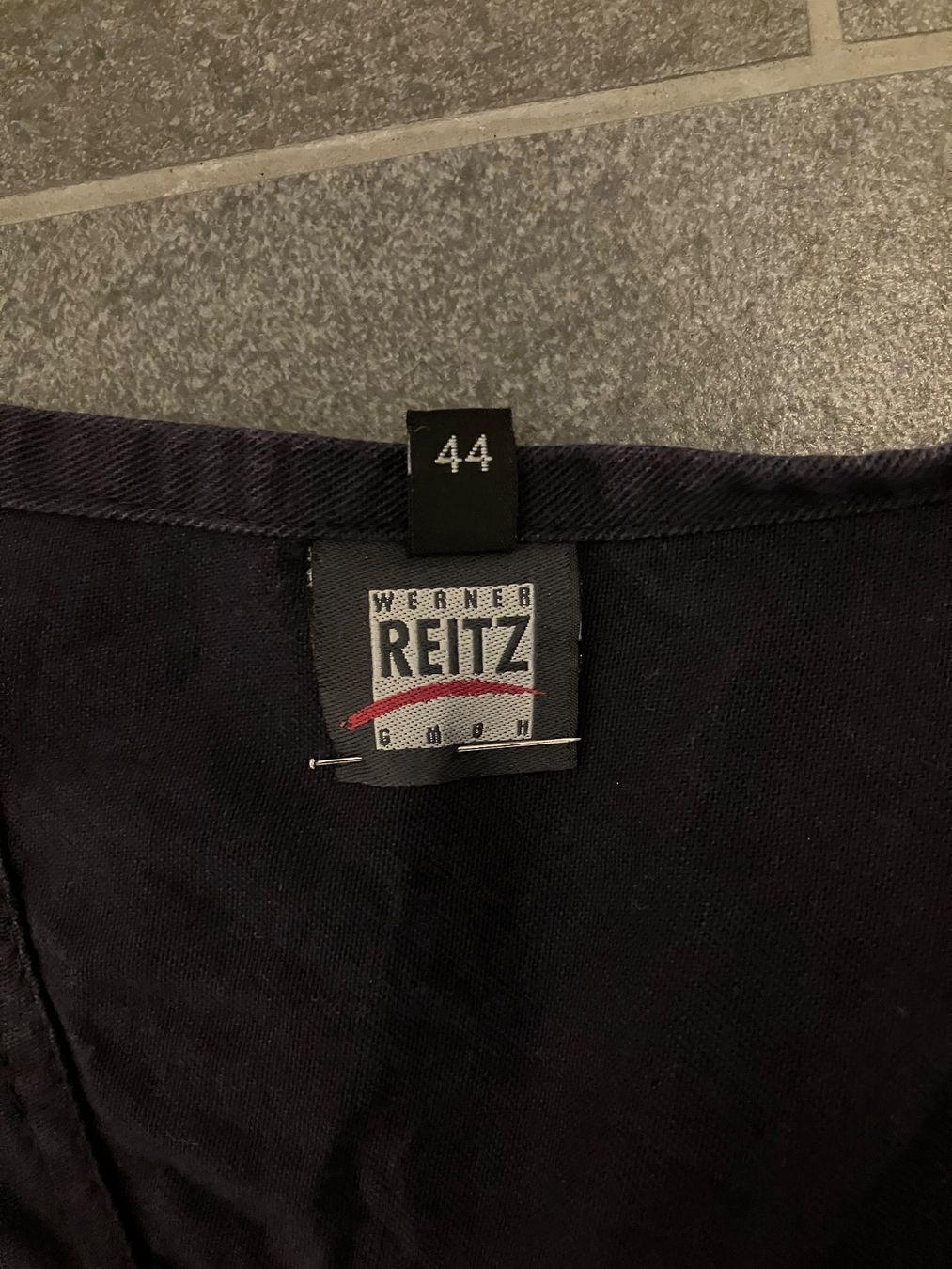Pantaloni: Arbeitskleidung Warnschutz Latzhose Gr.44 – Usato da Bettwiesen venduto da Zustand57 5