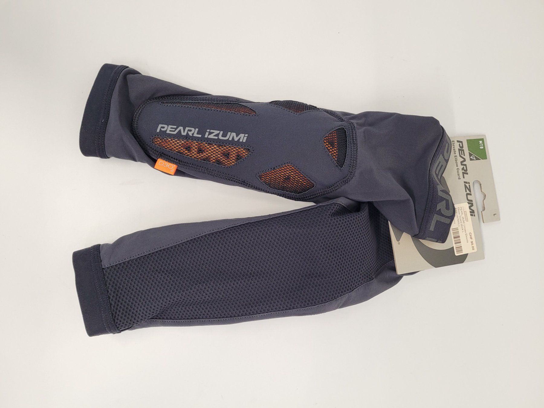 Pearl Izumi Protezioni & Imbottiture: Unisex Elevate Elbow Guard black L – Nuovo e nell'imballaggio originale da Giswil venduto da mai_k7x7 2