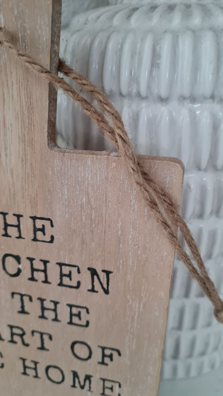 Tutte le decorazioni: Industrial Skandi Deko Shabby Holzbrett mit Hacken – Usato da Niederweningen venduto da Obson 3