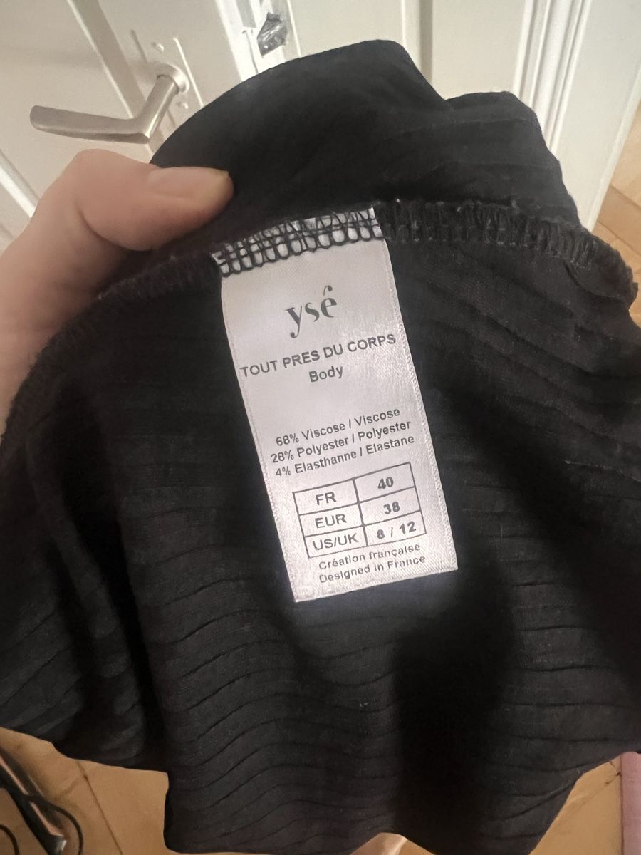 Top: Body Ysé schwarz Grösse 38  – Usato da Zürich venduto da romcam 5