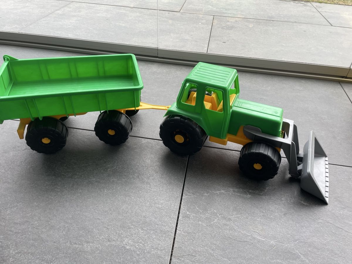 Giocattoli: Spielzeug Traktor – Usato da Höri venduto da LucaSomma