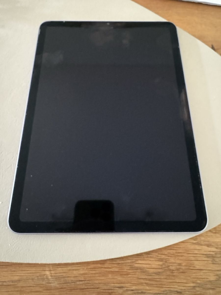 Apple Tablet PC: iPad Air 5 – Defekt aus Adliswil von Busys