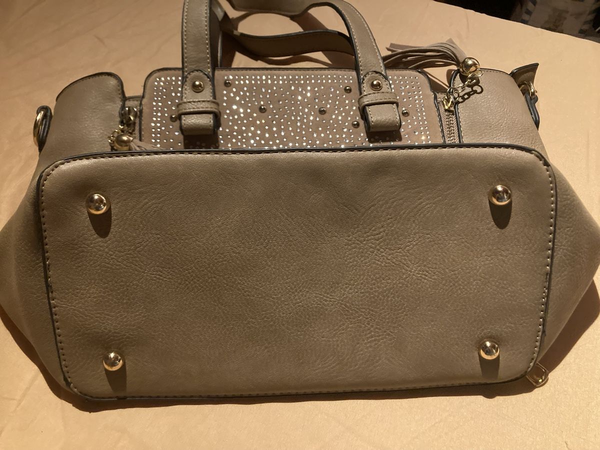 Borse da donna: Sac à main femme – Usato da Chancy venduto da dia_tb2t 1