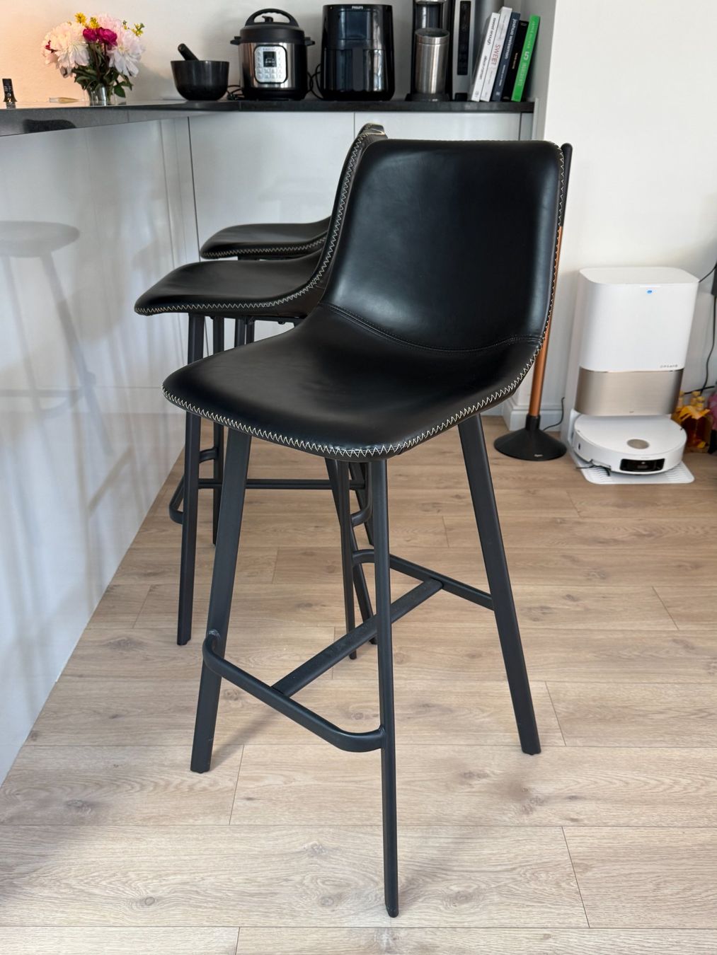 Sgabelli: Barhocker 3er Set Schwarz Kunstleder Metall – Usato da Unterengstringen venduto da tob_7bhx 5