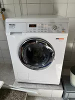 Gut erhaltene Miele Waschmaschine. 