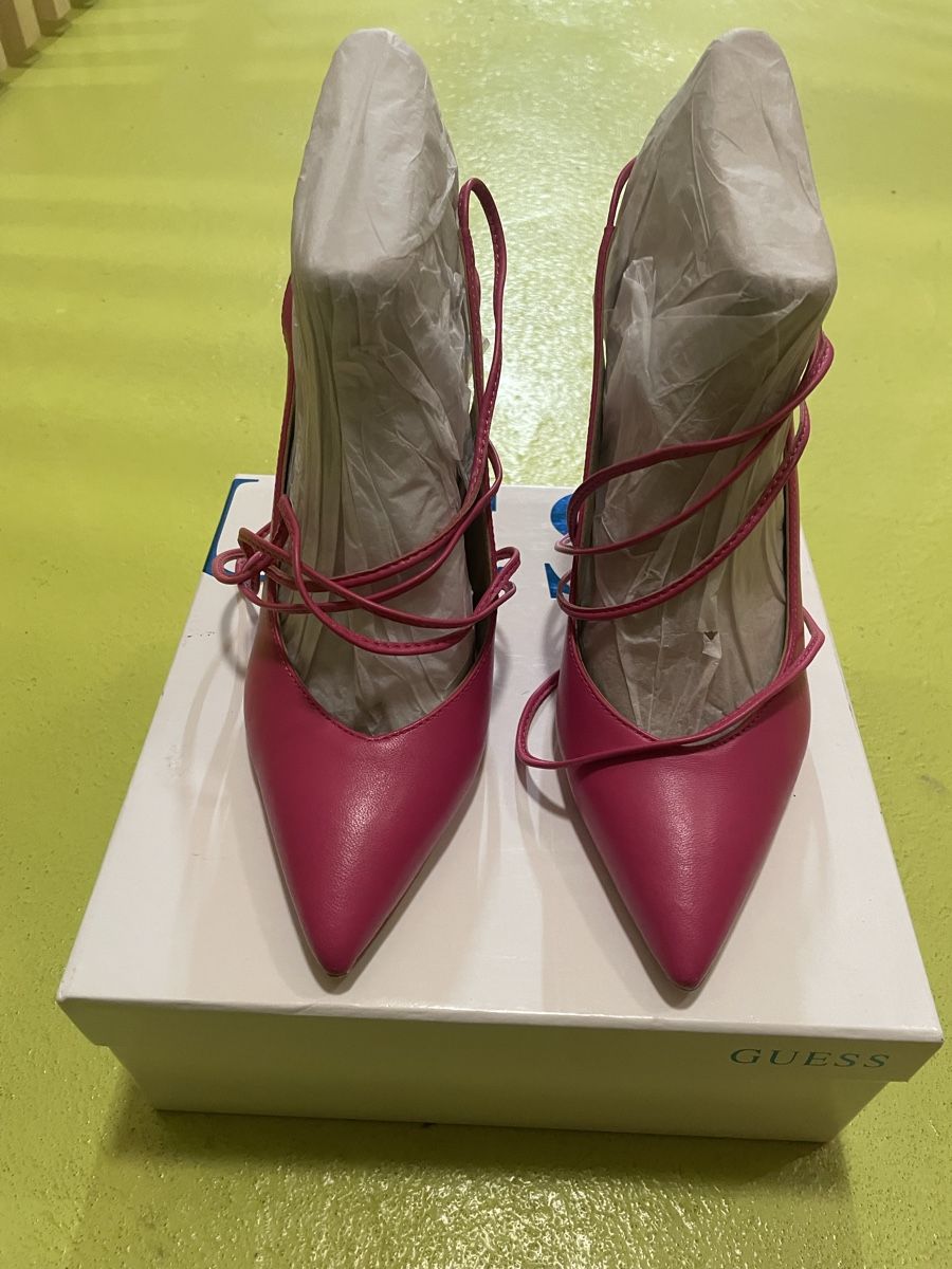 Guess Scarpe da donna: Guess Schnür-Pumps – Nuovo (secondo la descrizione) da Nänikon venduto da SarahZRH 1