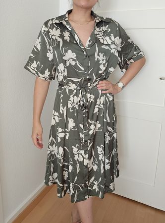 92% Seide Hemdkleid Seidenkleid Gr. M | grün floral | neu