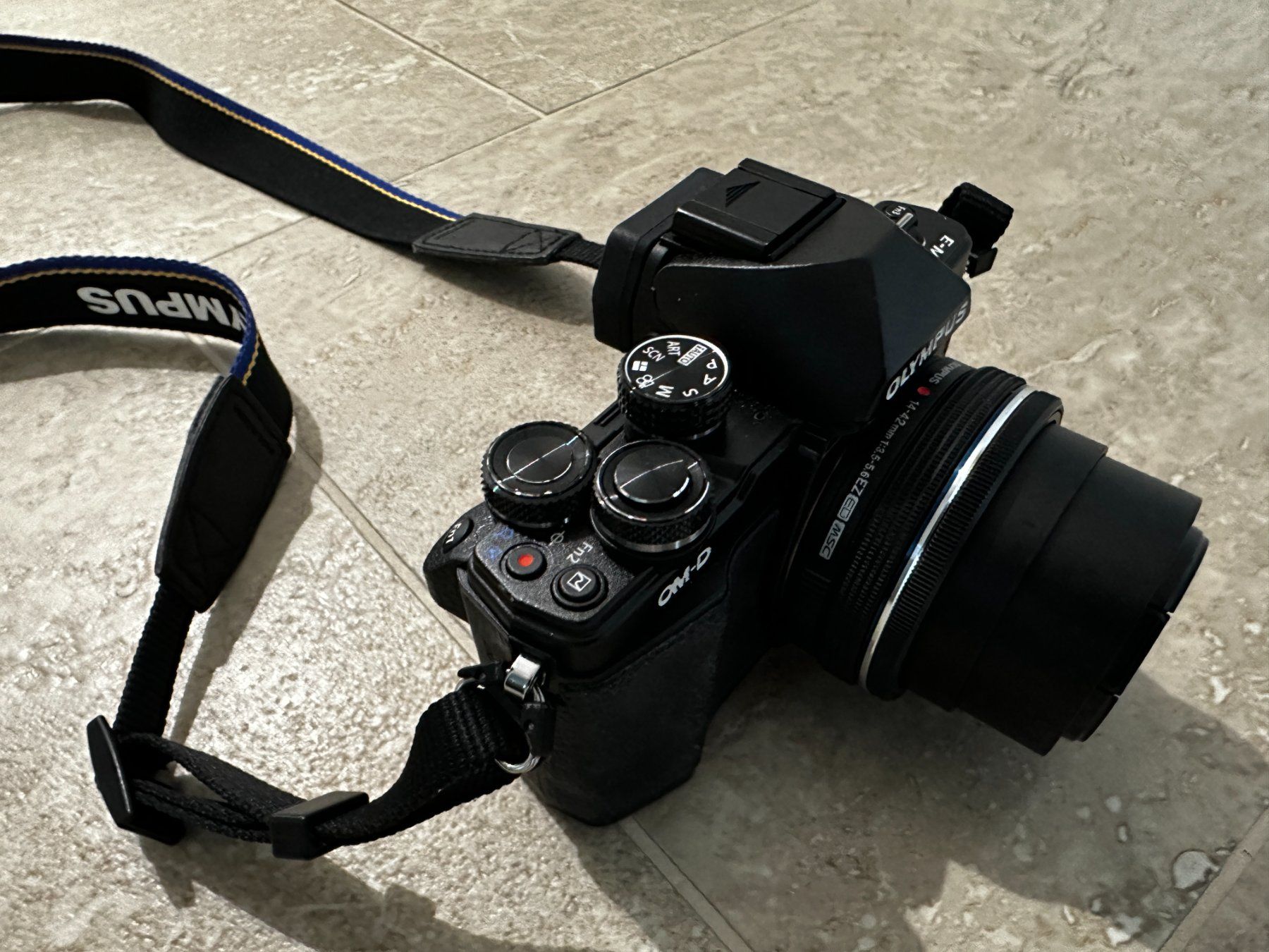 Olympus Fotocamera: Olympus OM-D E-M10 Mark II – Usato da Niederweningen venduto da Ogerber 2