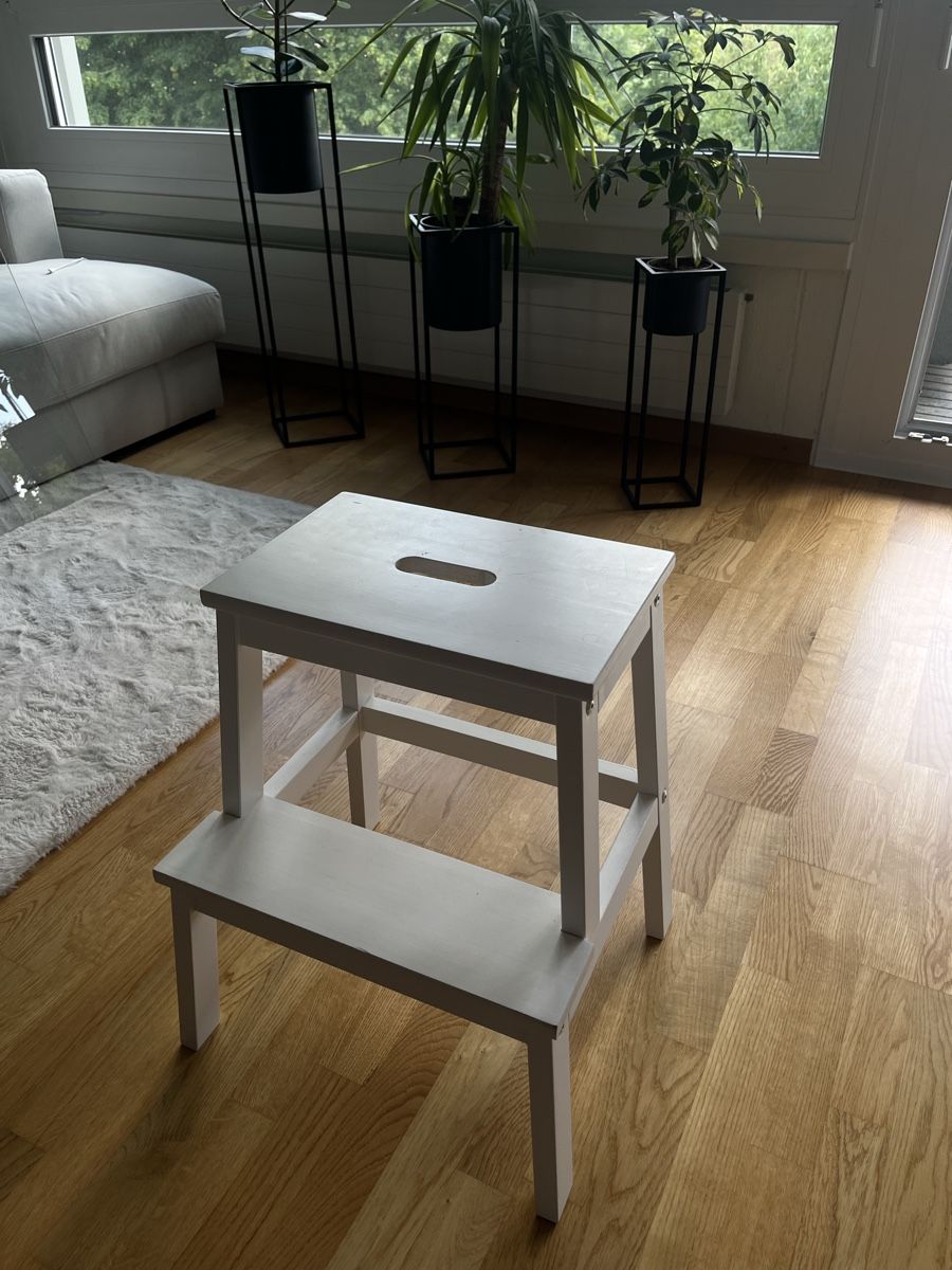 Ikea Hocker: Tritthocker weiss – Gebraucht aus Bolligen von ais_rbv7