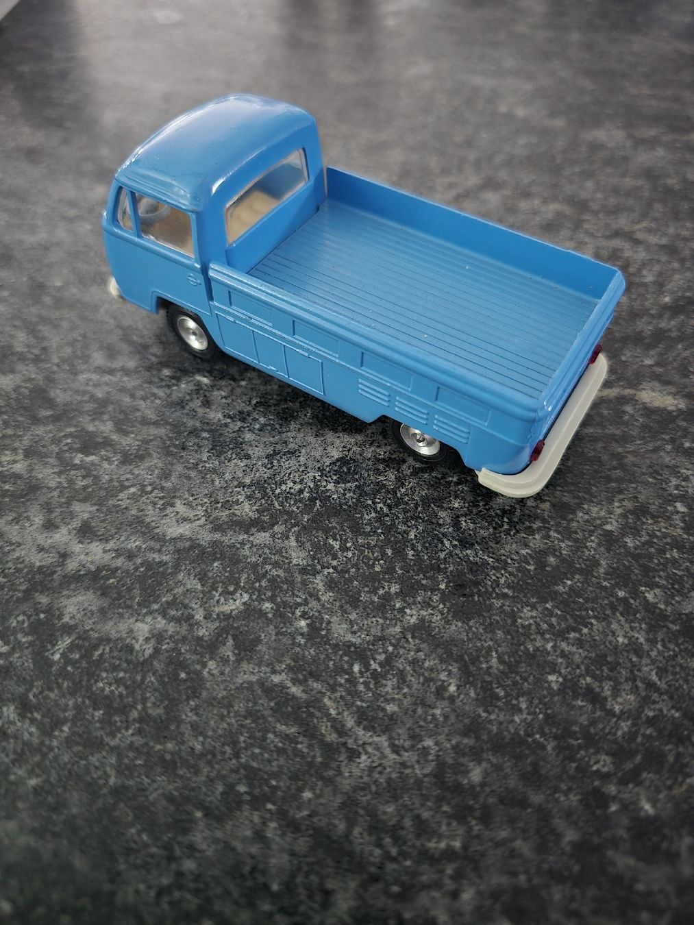 Volkswagen Voitures modèles: altes Gama Modell VW Transporter T1 – D'occasion à Weiach par KissGearSwiss96 3