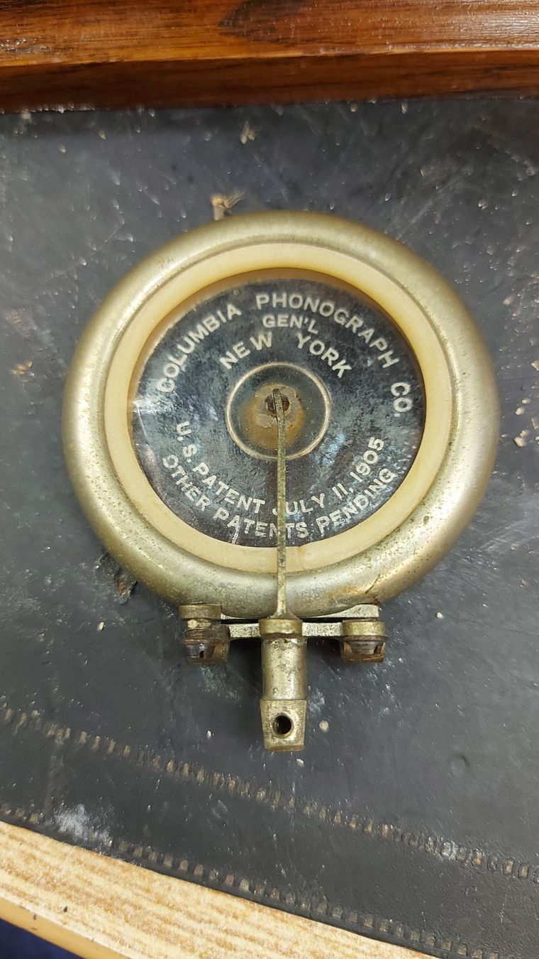 Columbia Giradischi: Holztrichtergrammophone Columbia ca.1910 – Usato da Herzogenbuchsee venduto da phonowelt 4