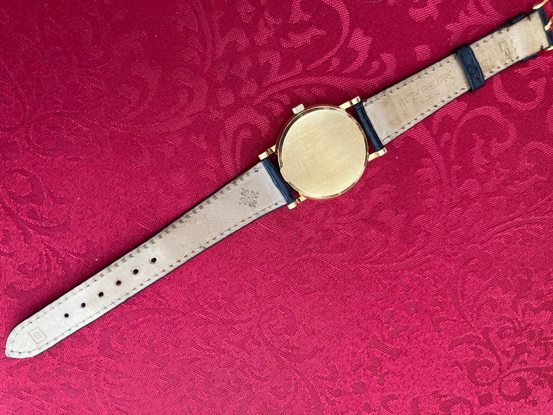 Patek Philippe Orologi: Patek Philippe, Calatrava Ref. 3802, autom, Datum, 18K Gold – Usato da Chur venduto da Spuntz1 6