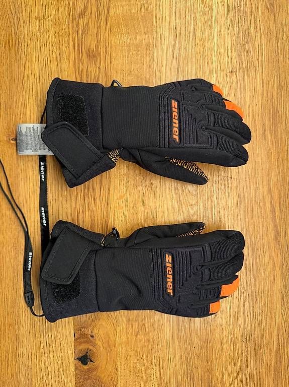 Guanti: Kinderhandschuhe Ski – Usato da Obfelden venduto da Tigrouneophyte01