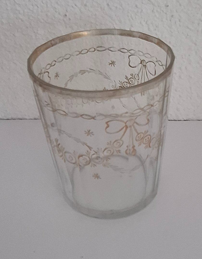Bicchieri: Trinkglas mit Golddekor ca. 1880 – Usato da Rothrist venduto da Clanx