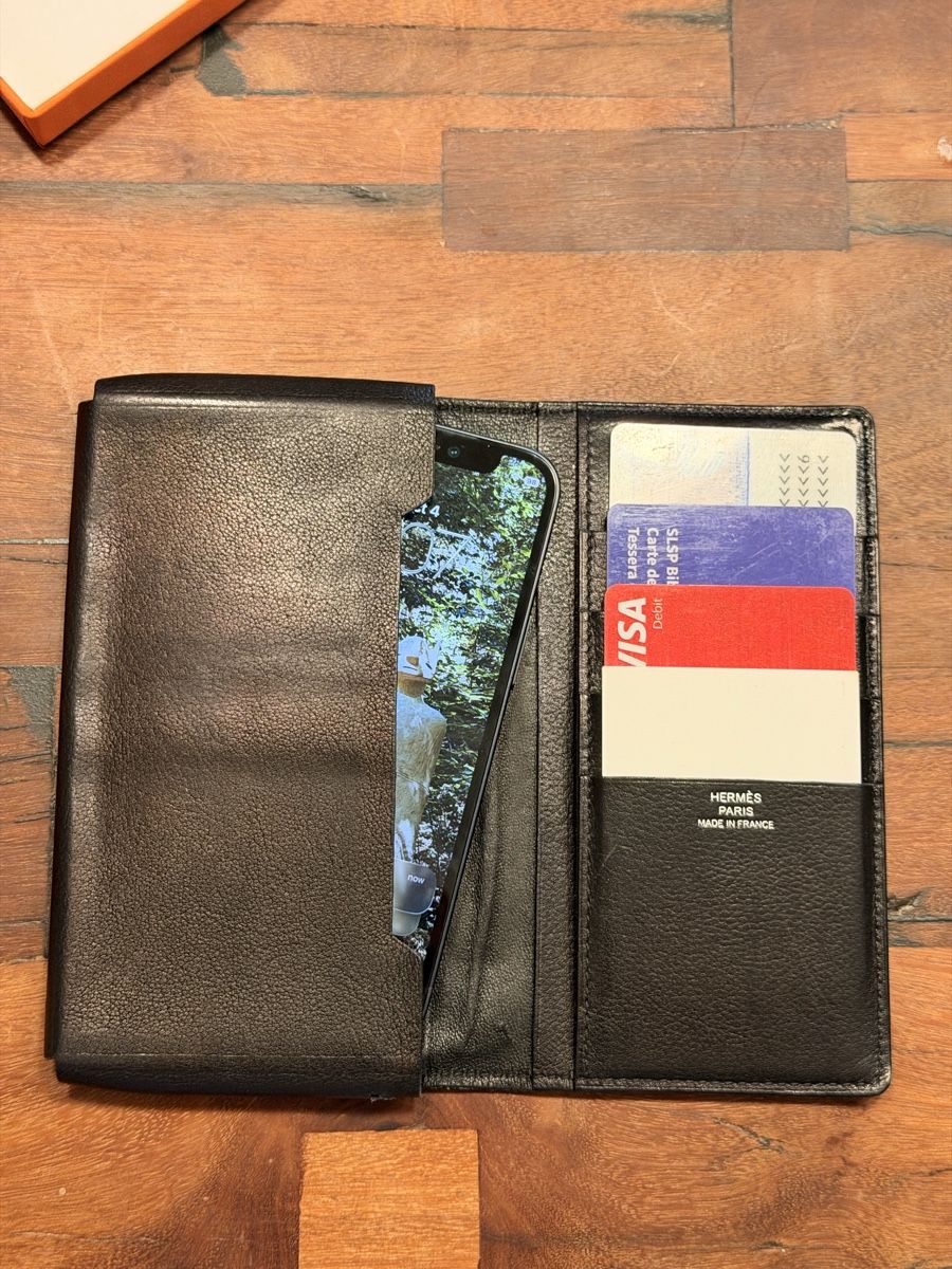Apple Portables: iPhone 12 mini 256GB + Hermes wallet – D'occasion à Zürich par rawandworn 7