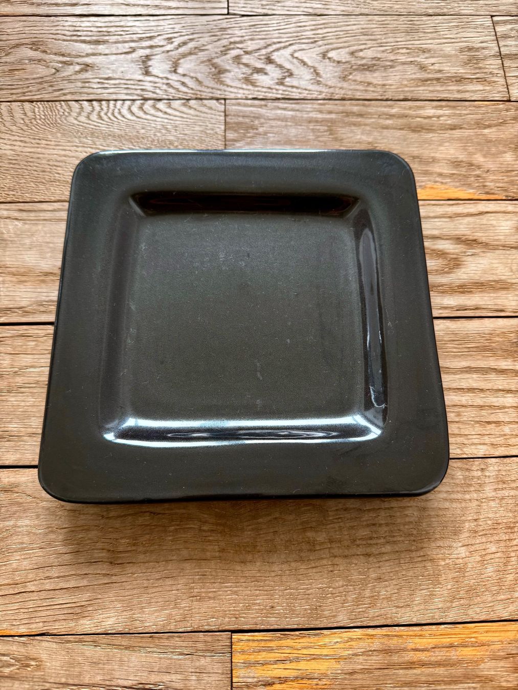 Linck Plateaux: Schwarze Platte / Teller Margrit Linck – D'occasion à Luzern par Mamutpe