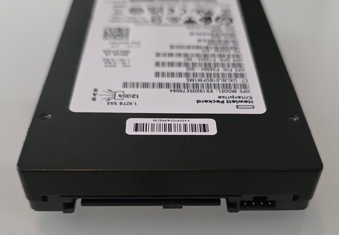Hewlett Packard Harddisks: HPE 1.92TB SAS SSD – Gebraucht aus Buchrain von Roenen 1