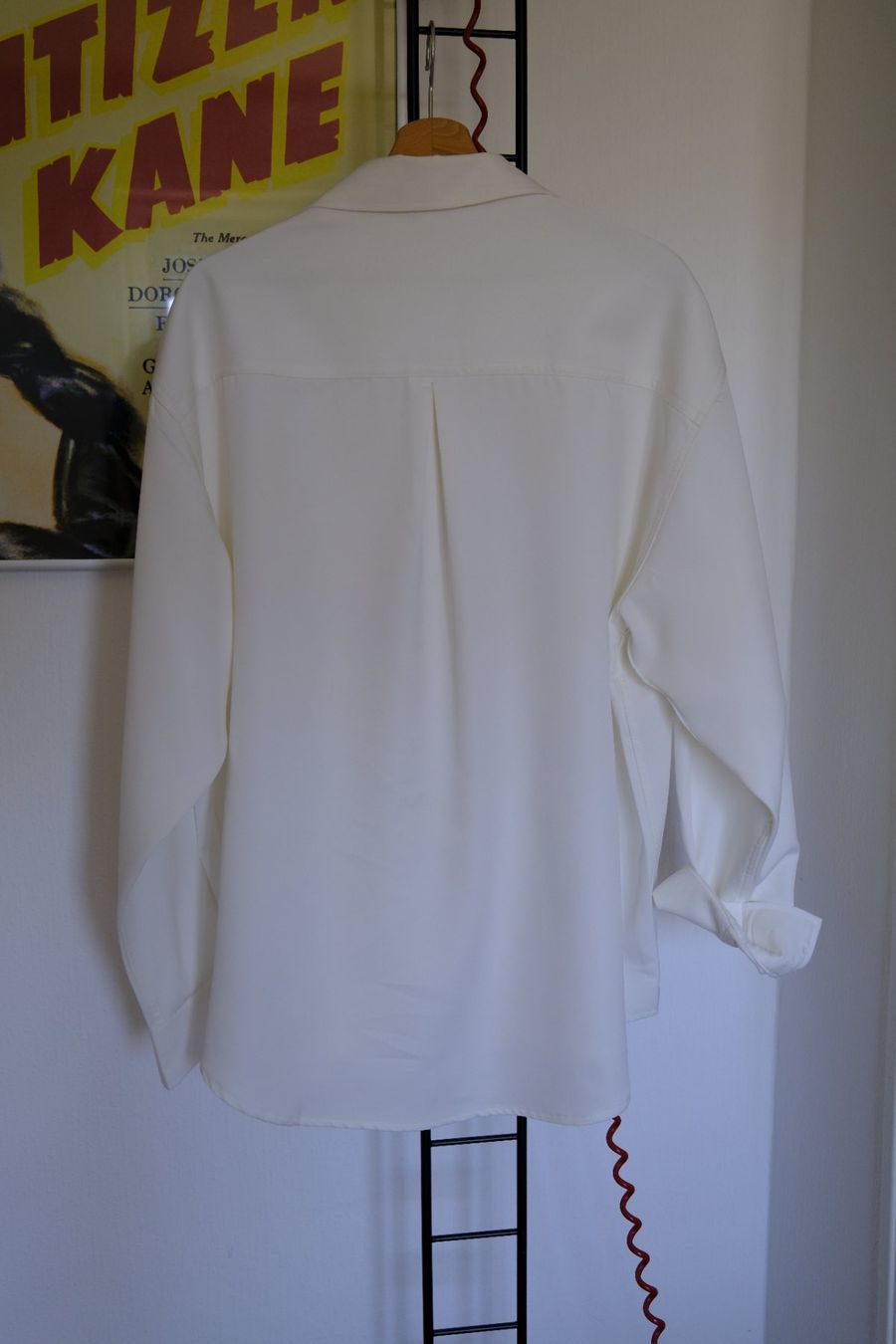 Hemden: White Shirt - Cuibuju – Gebraucht aus Lausanne von Bilxow 1