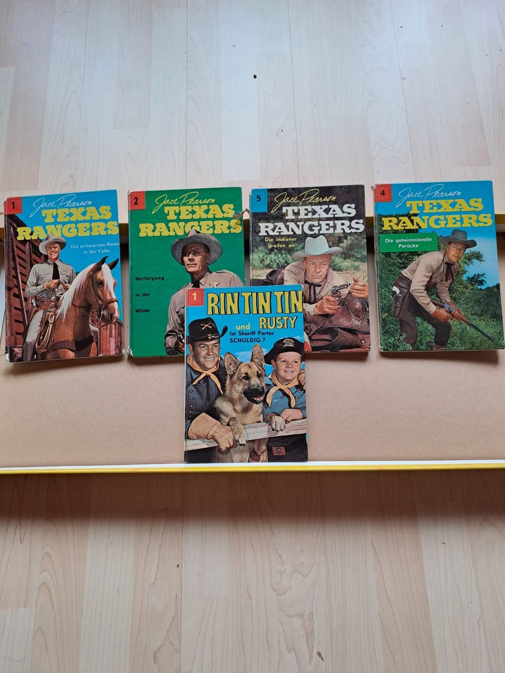 Bücher: 5 Western-Romane: Texas Rangers & Rin Tin Tin – Gebraucht aus Hausen AG von Topas0